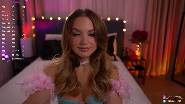 anitaraj  online show from September 9, 2025, 8:51 pm