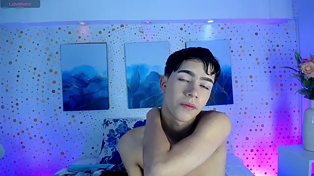 Andy Leex online show from November 24, 2025, 8:20 pm