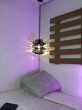 Andy Leex online show from September 12, 2025, 8:30 pm