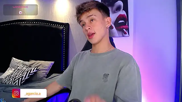 LiamWildx20 online show from March 30, 2026, 4:58 am