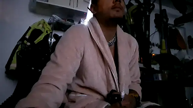 TAIZ69WORLD online show from September 15, 2025, 2:17 pm