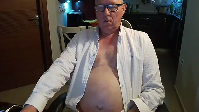 JamesBauer online show from March 8, 2026, 4:05 am