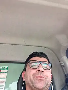 Maurzioxh online show from April 16, 2026, 11:00 am