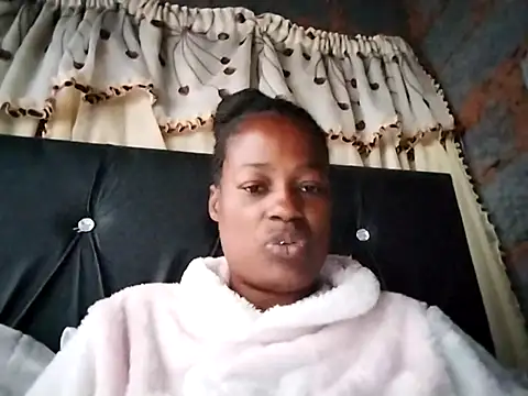sexylira online show from May 19, 2026, 10:11 am