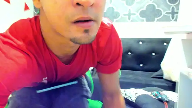 Snapshot of 317894 chatting on January 7, 2026, 1:32 am 317894 online show from January 7, 2026, 1:32 am