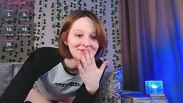 c0ralynx online show from November 29, 2025, 11:43 am