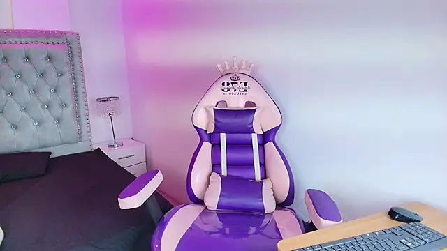 Lia adamsss online show from January 15, 2026, 3:43 am