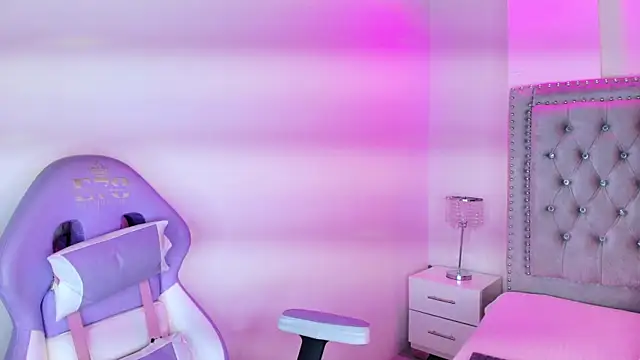 Lia adamsss online show from April 9, 2026, 6:19 am