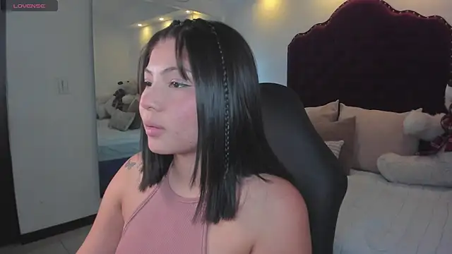 abby roux online show from October 24, 2025, 3:27 am