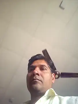 johnny8731 online show from April 13, 2026, 4:05 am