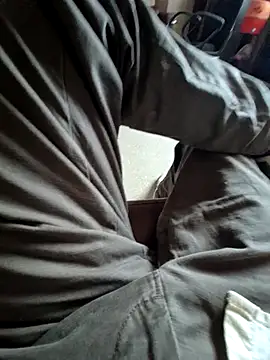 johnny8731 online show from April 9, 2026, 8:31 am