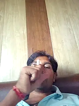 Snapshot of johnny8731 chatting on October 5, 2025, 10:39 am johnny8731 online show from October 5, 2025, 10:39 am