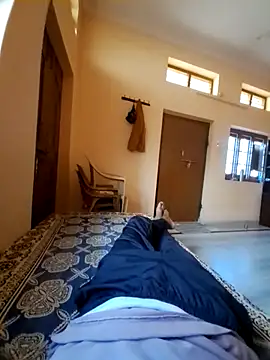 hot integer online show from October 18, 2025, 9:33 am