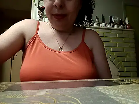 mimi19820 online show from April 7, 2026, 12:18 pm