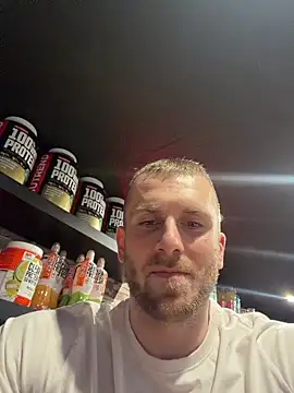 Snapshot of trainwithme chatting on February 24, 2026, 12:17 pm trainwithme online show from February 24, 2026, 12:17 pm