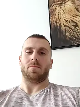 Snapshot of trainwithme chatting on March 17, 2025, 12:46 pm trainwithme online show from March 17, 2025, 12:46 pm