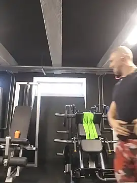 Snapshot of trainwithme chatting on November 7, 2025, 11:48 am trainwithme online show from November 7, 2025, 11:48 am