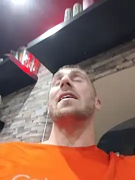 Snapshot of trainwithme chatting on November 16, 2025, 4:56 pm trainwithme online show from November 16, 2025, 4:56 pm