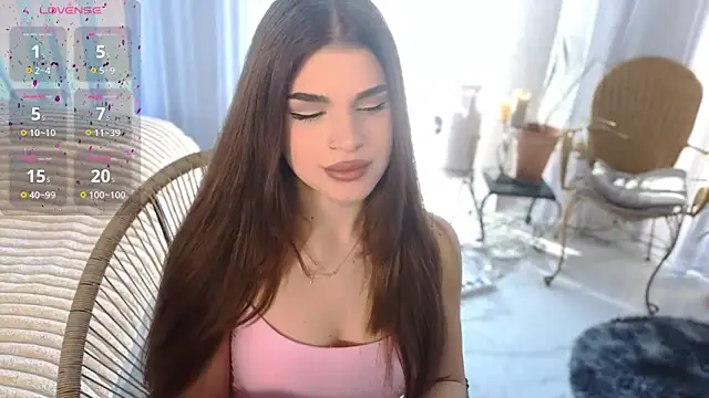 lili hotly online show from May 16, 2026, 5:17 am
