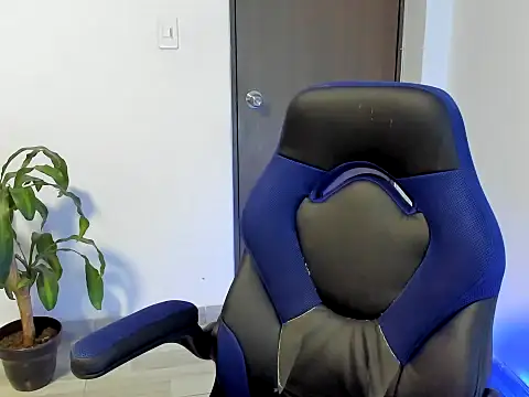 abel bigcok online show from November 7, 2025, 1:32 am