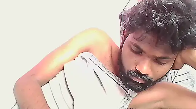 dusky-body online show from March 23, 2025, 4:49 am