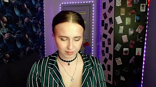 Snapshot of BarbiePieer chatting on December 22, 2025, 6:52 pm BarbiePieer online show from December 22, 2025, 6:52 pm