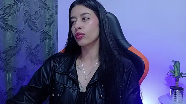 Misscarolsph online show from July 27, 2026, 9:33 pm