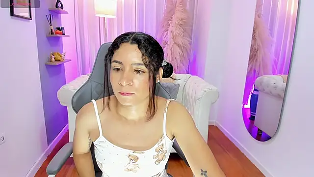 hanna mils online show from December 20, 2025, 11:57 am