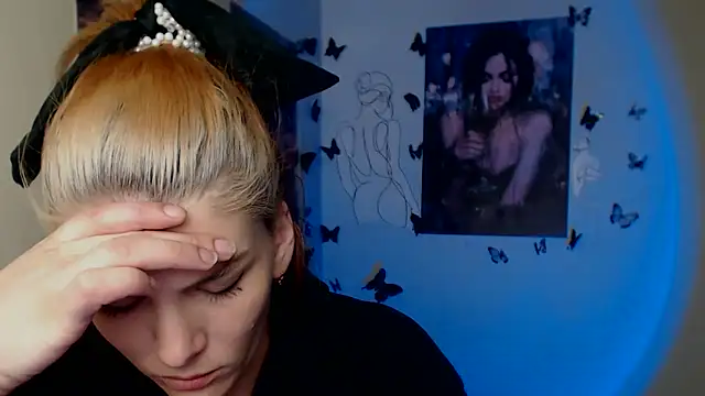 VanessaRey  online show from March 4, 2026, 6:26 pm