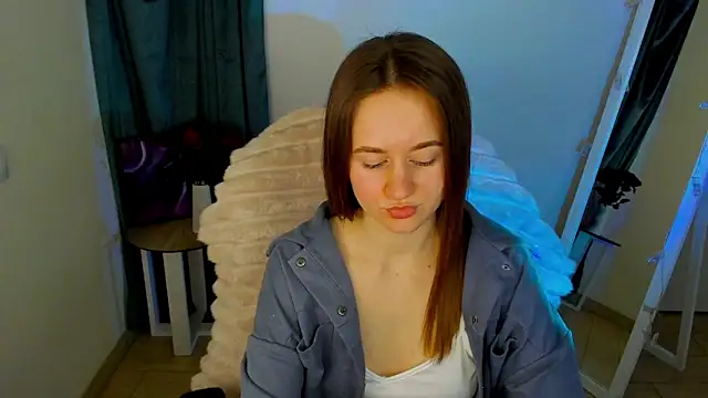 Catherine e online show from January 12, 2026, 7:42 pm