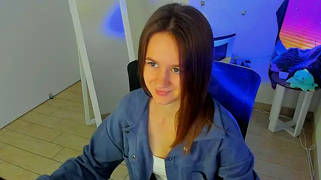 Catherine e online show from October 4, 2025, 6:20 pm