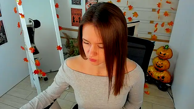 Catherine e online show from October 19, 2025, 6:21 pm