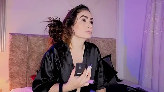 angelinarouse  online show from March 25, 2026, 3:28 am