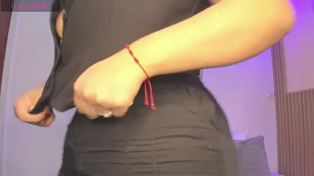 sharonscoth online show from April 22, 2026, 8:04 pm