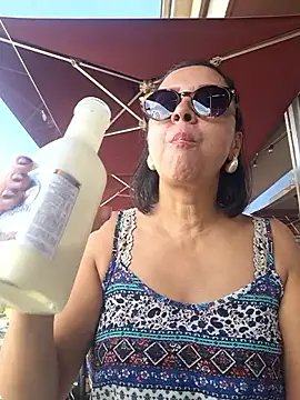 Amadamilf1980 online show from February 4, 2026, 3:18 pm