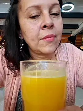 Amadamilf1980 online show from September 23, 2025, 2:46 pm