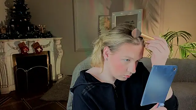 Jes Solar online show from December 19, 2025, 10:12 pm