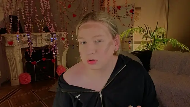 Jes Solar online show from February 17, 2026, 10:07 pm