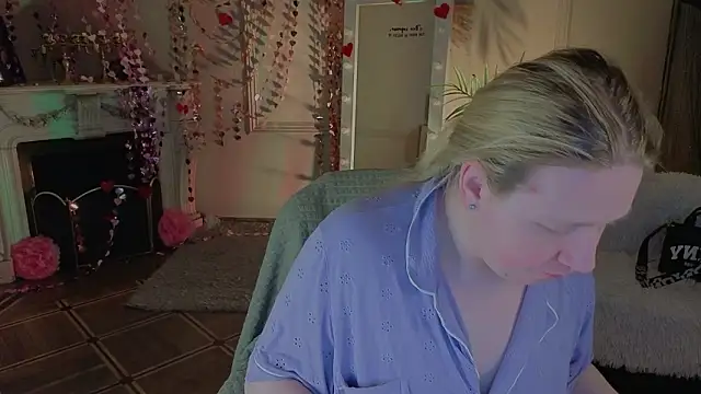 Jes Solar online show from March 2, 2026, 10:17 pm