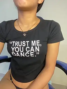 Snapshot of taimara_1 chatting on February 6, 2026, 9:44 pm taimara 1 online show from February 6, 2026, 9:44 pm