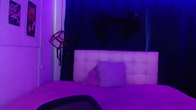 goth minerva online show from October 27, 2025, 1:56 pm