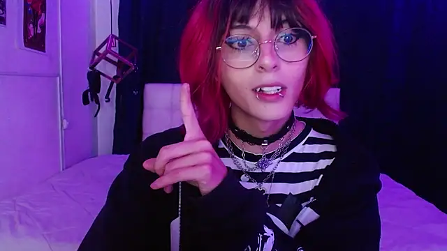 goth minerva online show from October 20, 2025, 1:44 pm