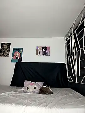 KARINNA  RAVEN online show from March 20, 2026, 12:00 am