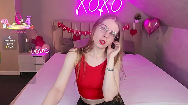 Snapshot of Joann_Shermann chatting on February 21, 2026, 1:18 am Joann Shermann online show from February 21, 2026, 1:18 am