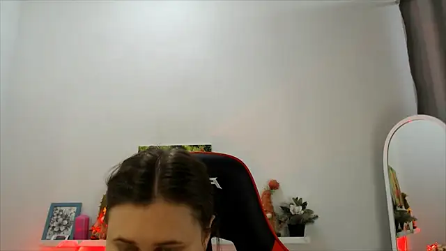 Snapshot of Lucky_Lana chatting on January 16, 2026, 3:43 am Lucky Lana online show from January 16, 2026, 3:43 am