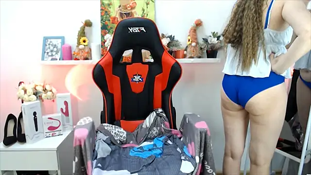 Snapshot of Lucky_Lana chatting on February 12, 2026, 3:17 am Lucky Lana online show from February 12, 2026, 3:17 am