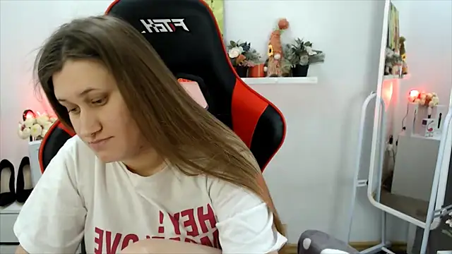 Snapshot of Lucky_Lana chatting on March 2, 2026, 5:08 am Lucky Lana online show from March 2, 2026, 5:08 am