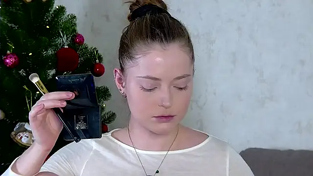 AshleyD  online show from January 17, 2026, 12:42 pm