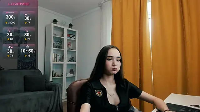 Lillllos online show from November 27, 2025, 4:35 am