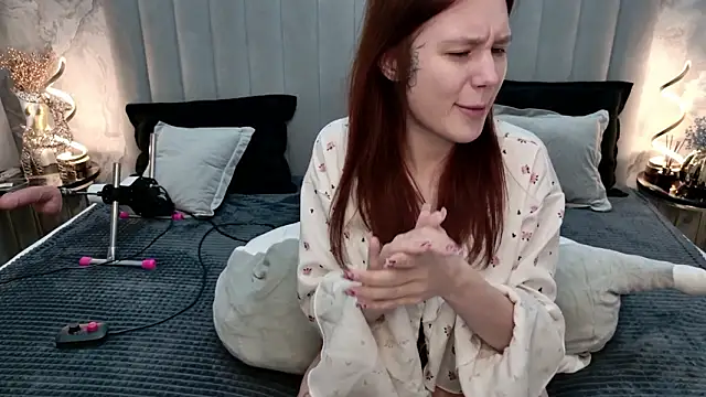 CarolineTenders online show from February 16, 2026, 1:37 am